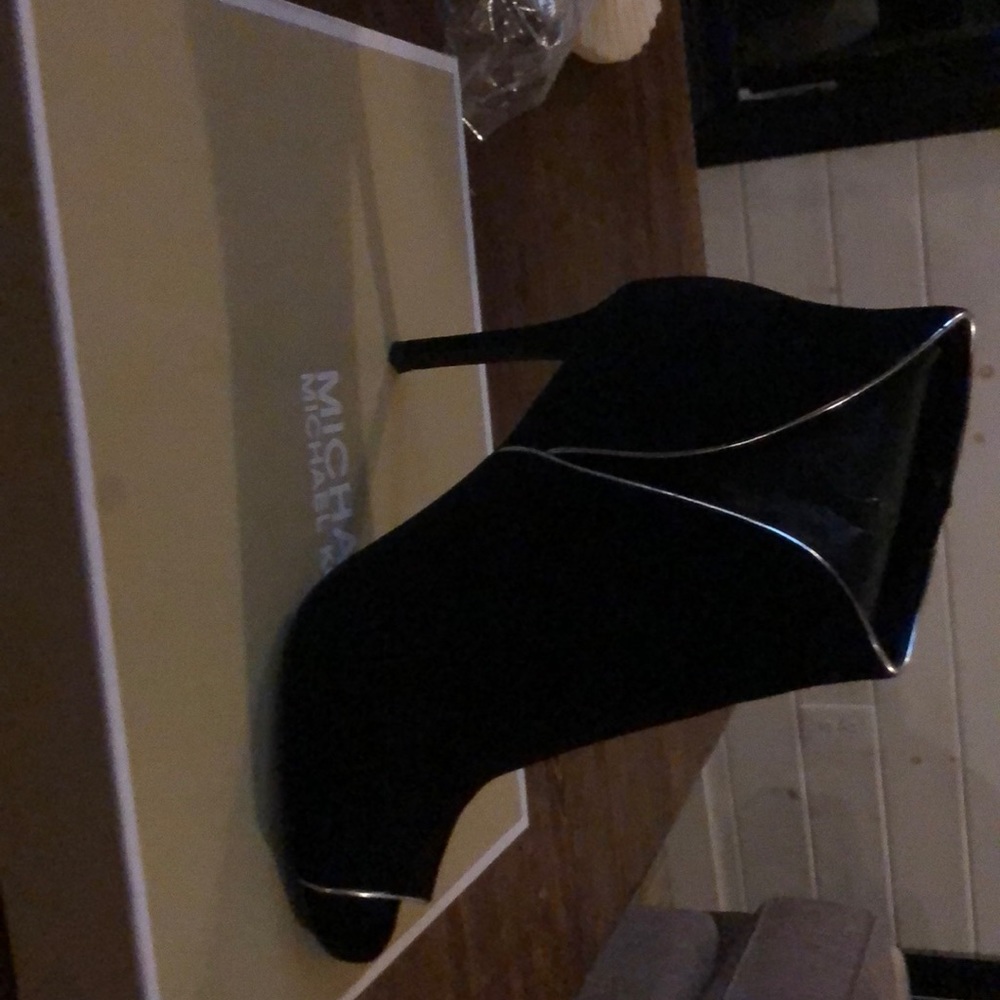 Michael Kors Heeled Boots
